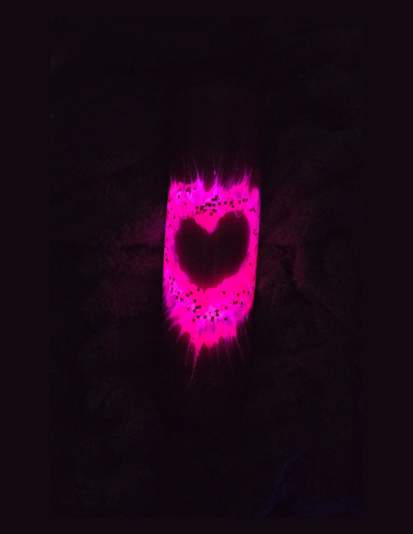 32oz Hydrofit {Pink Woodgrain Heart w/ Glow}