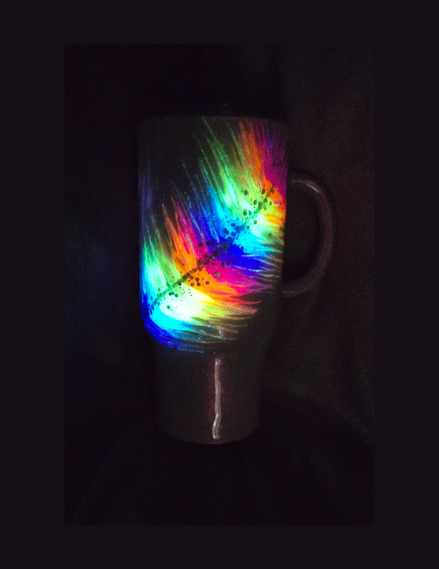 32oz Travel Mug {Pastel Feather w/ Glow}